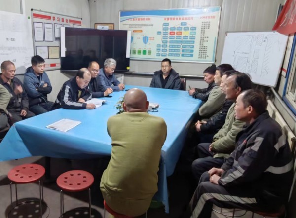 陜煤建設(shè)機(jī)電安裝公司神府項(xiàng)目部：抓好冬期安全，加強(qiáng)作業(yè)防護(hù)