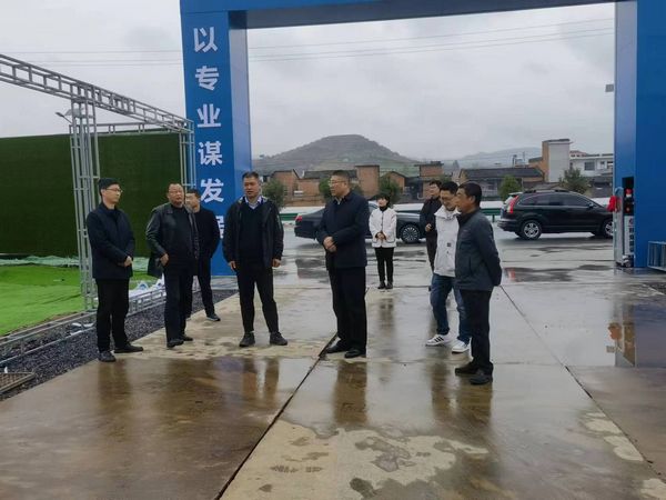 陜煤集團黨委副書記張海泉一行蒞臨陜煤建設(shè)天工公司土建一部檢查指導(dǎo)工作