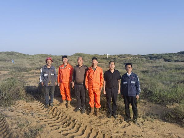 陜煤建設(shè)洗選煤運營公司第一項目部積極配合完成 “神舟十六號”整流罩殘骸整理倒運工作