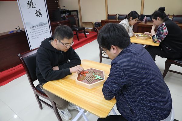 陜煤建設(shè)路橋分公司工會：溫度增加幸福“厚度”