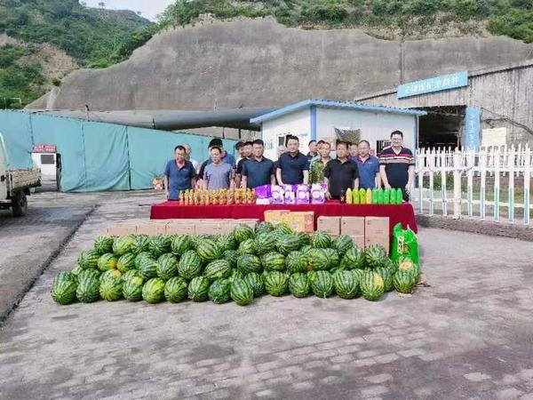 韓城礦業(yè)王峰煤礦領(lǐng)導(dǎo)蒞臨陜煤建設(shè)礦建二公司項(xiàng)目部檢查慰問(wèn)