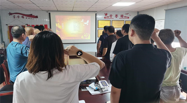 陜煤建設(shè)漢中分公司第五項(xiàng)目部：“軟硬”兼施防火災(zāi)，夏季安全記心間