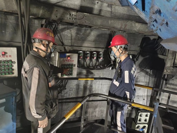 陜煤建設洗選煤運營公司澄合山陽運營項目部：喜逢金秋碩果時，不忘思源記師恩