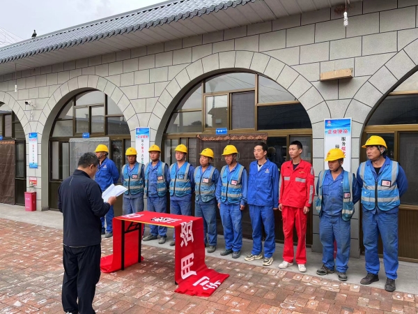 陜煤建設(shè)機(jī)電安裝公司涼水井項(xiàng)目部環(huán)?；顒?dòng)在行動(dòng)