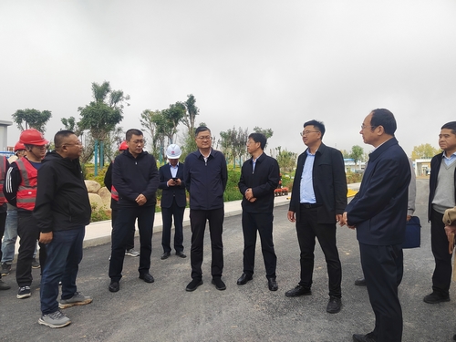 榆林市委副書(shū)記、市委黨校校長(zhǎng)李雄斌一行蒞臨榆林市委黨校新校區(qū)建設(shè)項(xiàng)目檢查指導(dǎo)工作