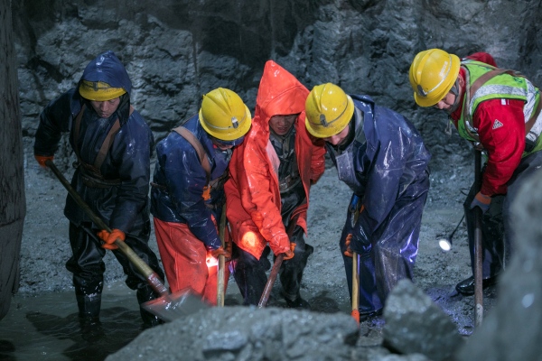 陜煤建設(shè)礦建三公司：鉚足干勁，進(jìn)尺逆勢上揚！