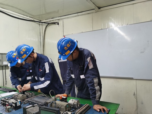 陜煤建設洗選煤運營公司紅柳林洗煤廠項目部： “實、細、深”重磅出擊 打好發(fā)展根基“攻堅戰(zhàn)”
