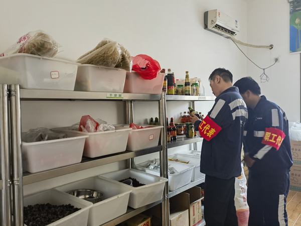 陜煤建設(shè)洗選煤運(yùn)營公司神渭蒲城運(yùn)營項(xiàng)目部：職工代表勤巡查 “兩堂一舍”暖人心