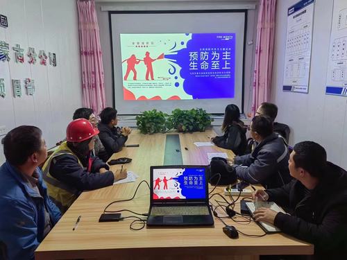 陜煤建設(shè)內(nèi)蒙古分公司筑牢安全防線，團(tuán)員和青年在行動(dòng)