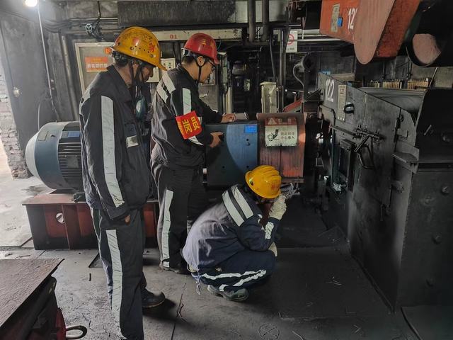 陜煤建設(shè)洗選煤運(yùn)營(yíng)公司澄合山陽(yáng)運(yùn)營(yíng)項(xiàng)目部：“五一”假期“不打烊”，致敬一線“孤勇者”