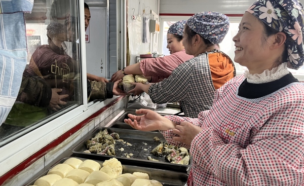 陜煤礦建三公司天山（二號(hào)井）項(xiàng)目部：“端午節(jié)”遇上“安全月”，“粽”享安全