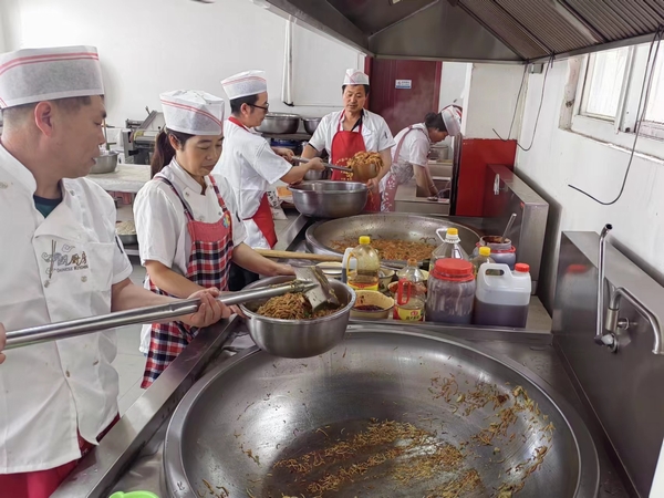 陜煤建設(shè)煤礦運營服務(wù)分公司：弘揚勤儉節(jié)約風(fēng) 引領(lǐng)文明“新食尚”