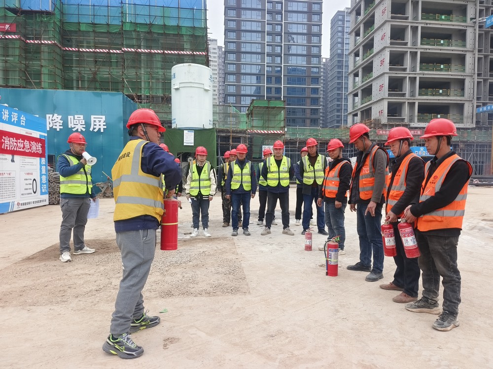 陜煤建設(shè)銅煤公司各基層項(xiàng)目部積極開展消防宣傳月活動