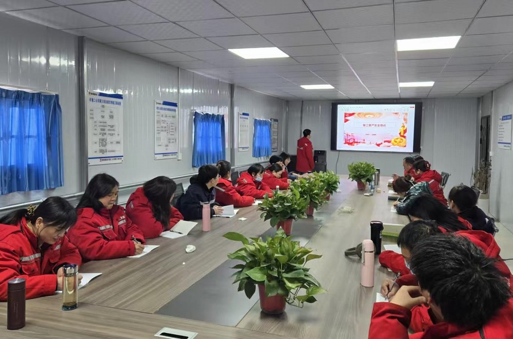 陜煤建設(shè)礦建二公司：重拳出擊，嚴(yán)把“安全關(guān)”