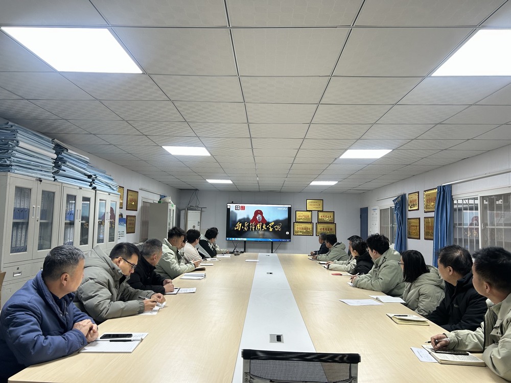 陜煤建設(shè)韓城分公司土建二項(xiàng)目部：傳承雷鋒精神，踐行時(shí)代擔(dān)當(dāng)