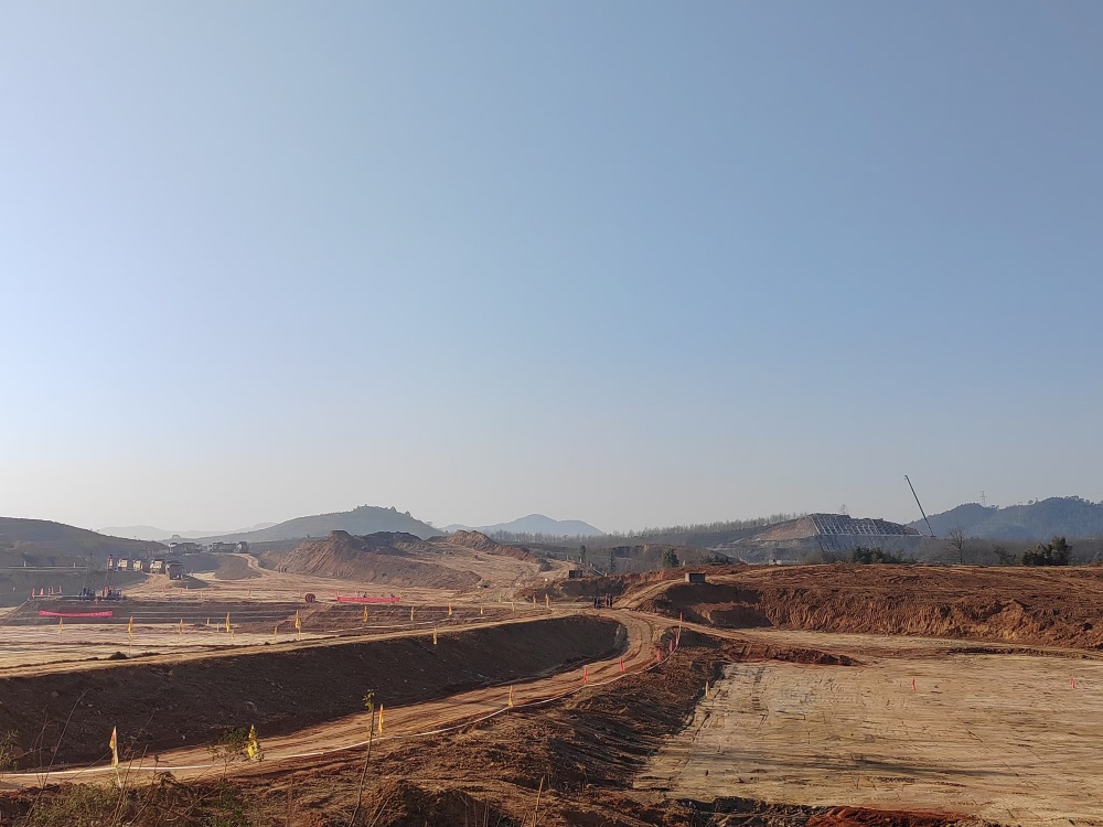 搶晴天、戰(zhàn)雨季 以“光明之戰(zhàn)”鑄就精品工程