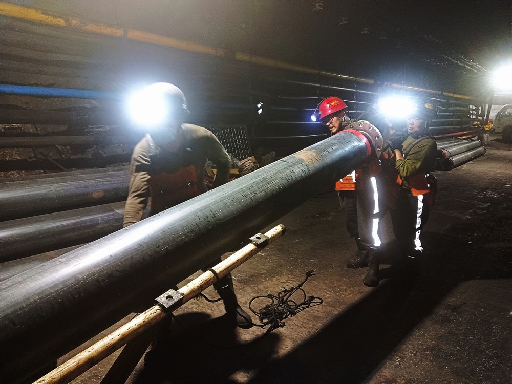 陜煤建設渭南分公司第三安裝項目部：“多點開花”保生產 勁吹三月“安全風”