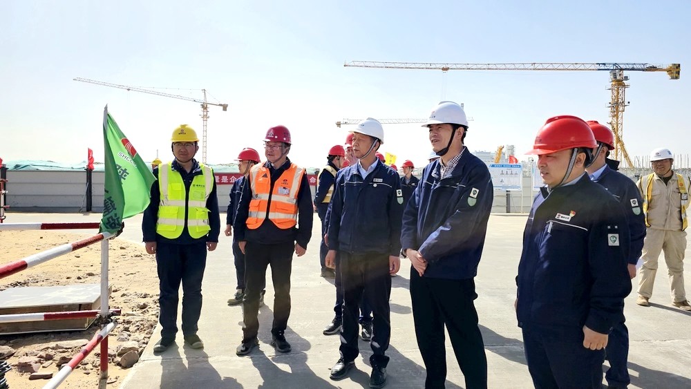 陜煤集團榆林化學有限責任公司黨委副書記、總經(jīng)理段立波一行深入天工公司基層項目檢查指導