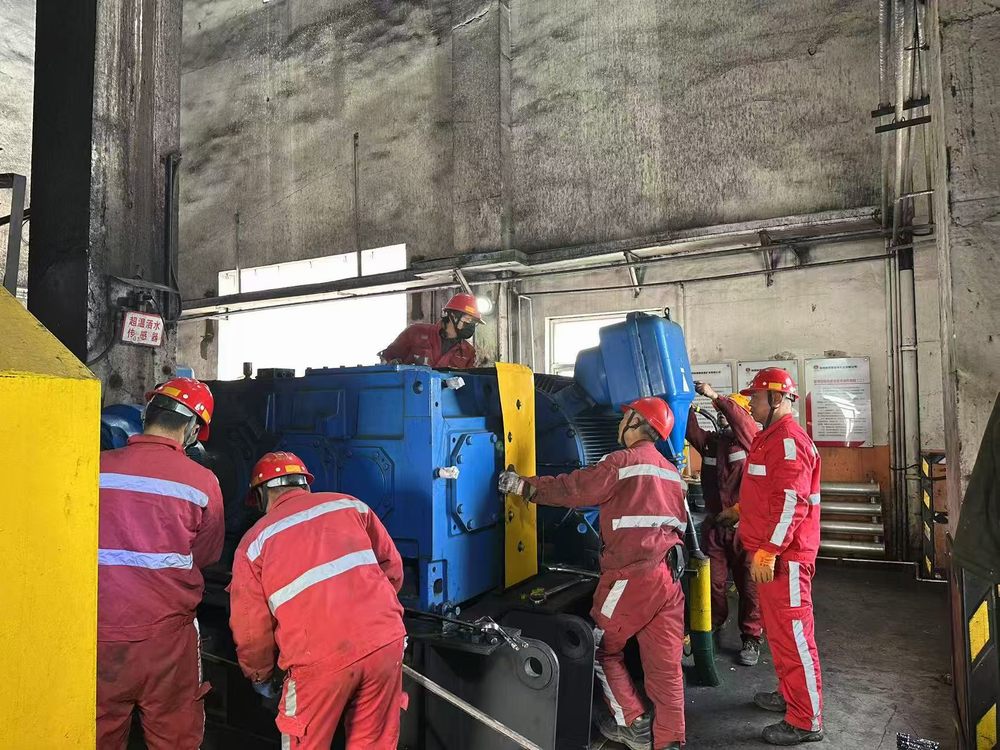 陜煤建設機電安裝公司曹家灘項目部高效完成檢修任務，筑牢安全生產(chǎn)防線