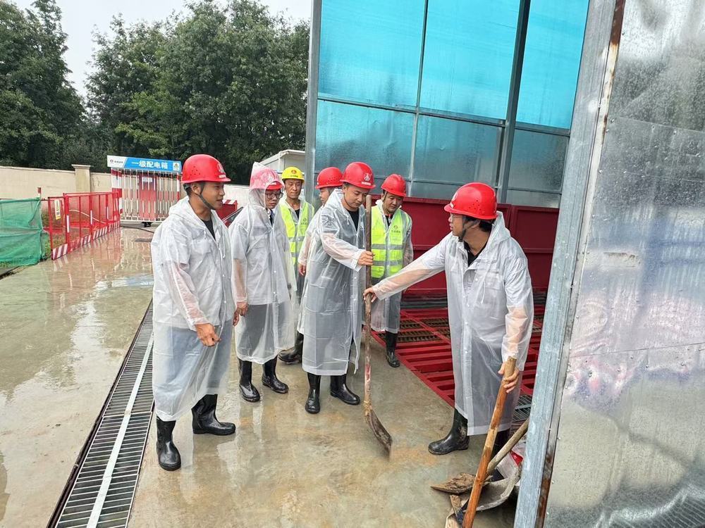 陜煤建設(shè)天工公司土建第二十七項(xiàng)目部：“汛”速行動(dòng)，嚴(yán)守雨季安全線