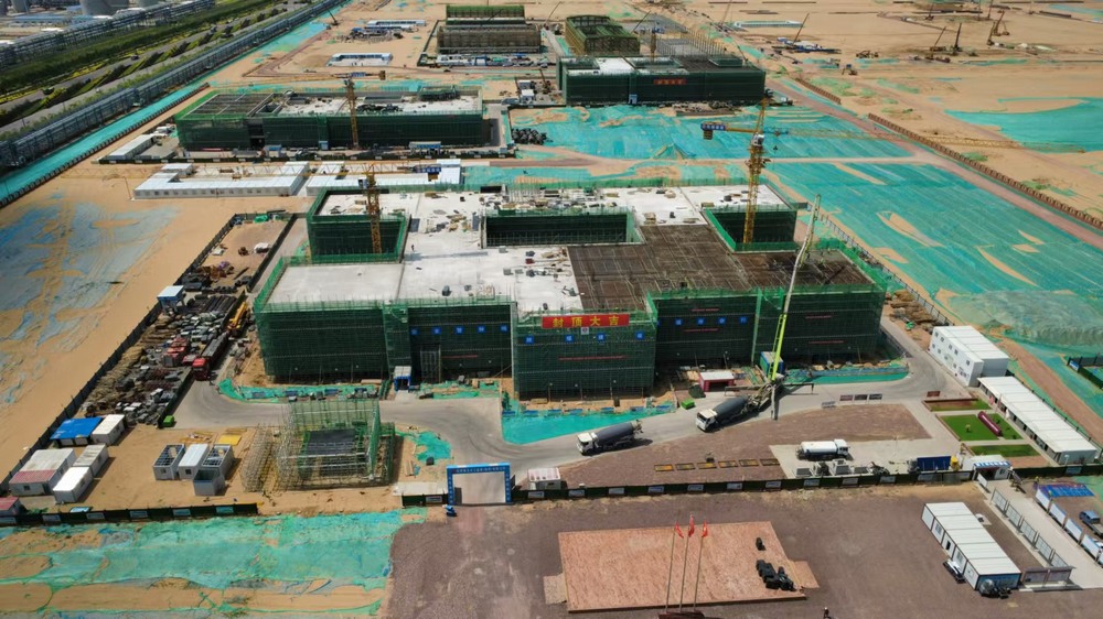 陜煤建設(shè)天工公司：榆林化學(xué)二期小廠前區(qū)項(xiàng)目提前封頂