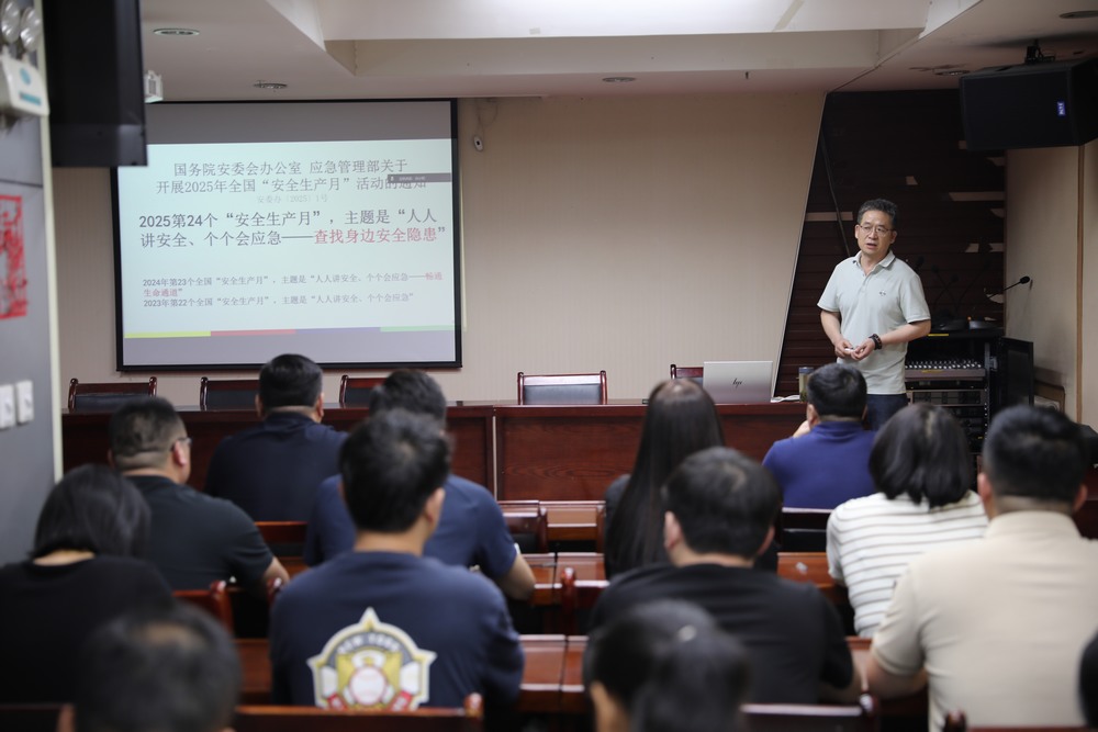 陜煤建設(shè)路橋分公司以宣傳為墨，繪就安全發(fā)展新圖景