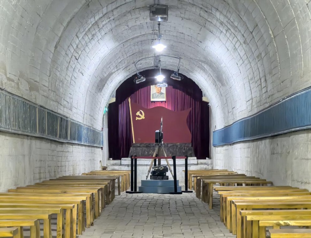 陜煤建設(shè)銅煤公司：探訪“地下長(zhǎng)城” 汲取紅色力量