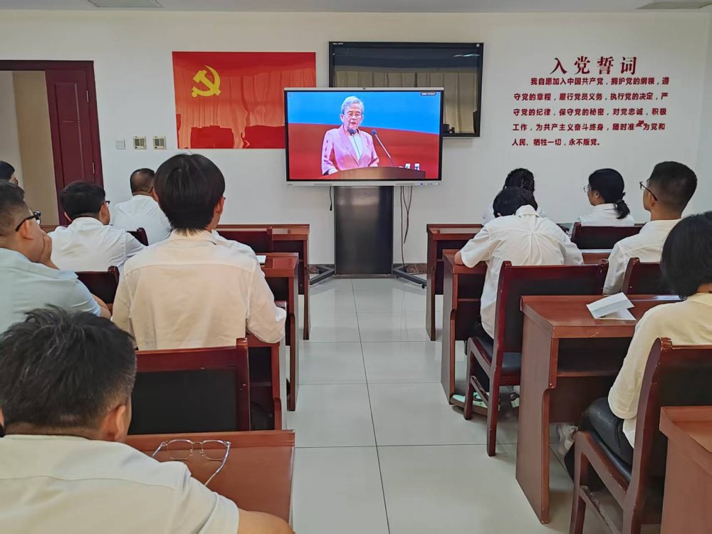 陜煤建設(shè)煤礦運營服務(wù)分公司：深學(xué)先進(jìn)黨員事跡 凝聚高質(zhì)量發(fā)展新動能