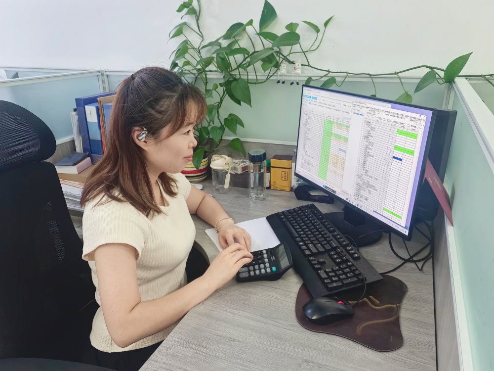 財(cái)務(wù)人的每一串?dāng)?shù)據(jù)，皆是溫情