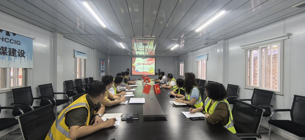 陜煤建設(shè)銅煤公司基層黨支部：主題黨日為項目建設(shè)“保駕護航”