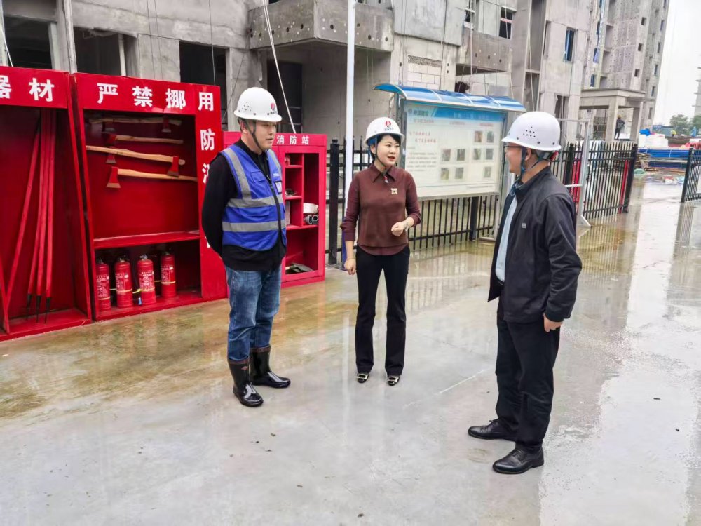 筑牢節(jié)日安全防線——陜煤建設(shè)新城公司開展節(jié)前安全生產(chǎn)專項(xiàng)排查