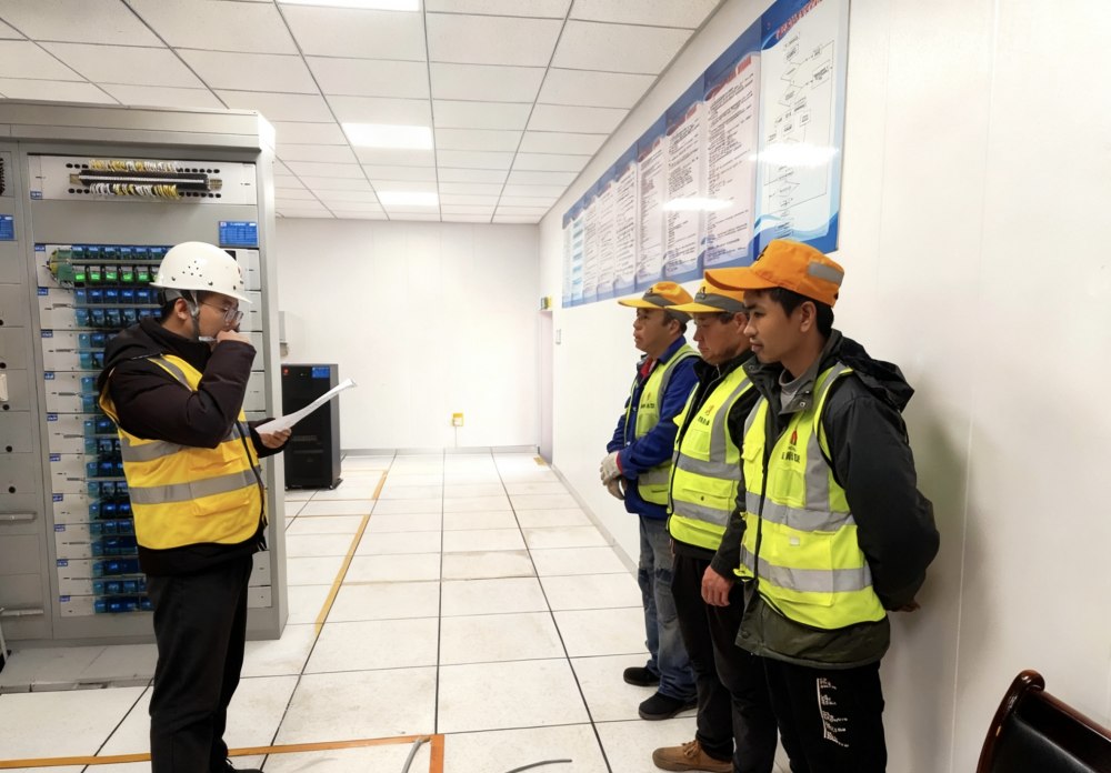 陜煤建設(shè)路橋分公司黃陵項目部以“干學結(jié)合”筑牢安全生產(chǎn)防線