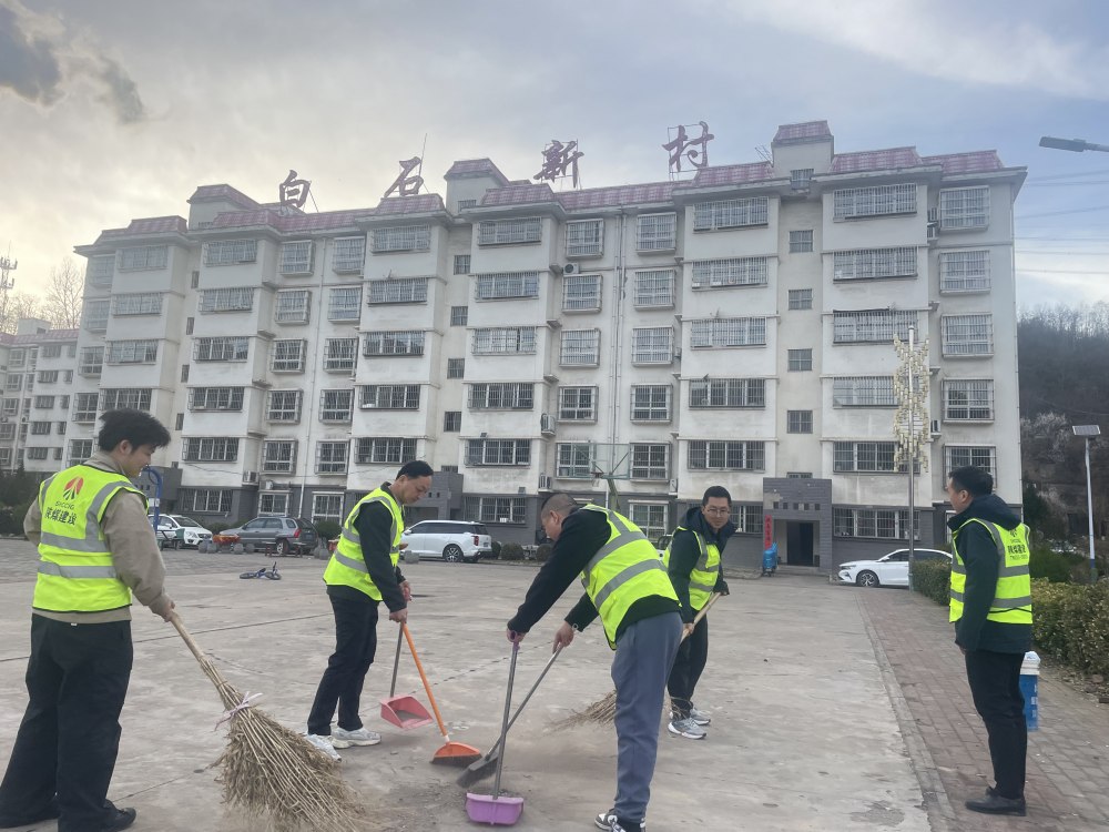 三月春風學雷鋒 志愿服務暖社區(qū)