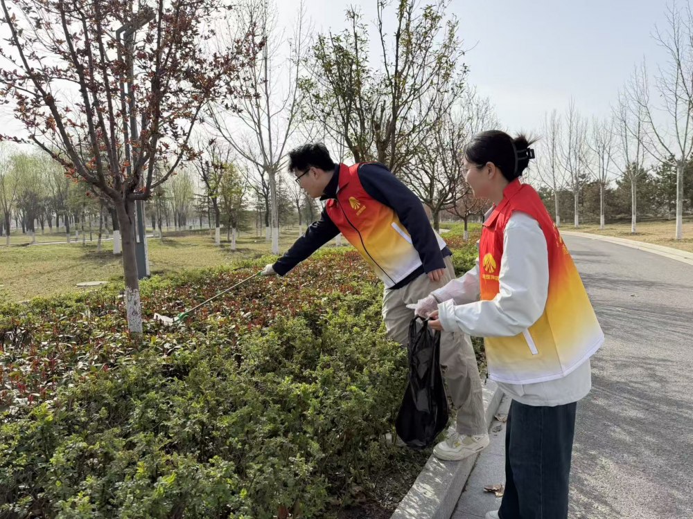 陜煤建設天工公司：三月春“鋒”暖人心 團團志愿踐初心