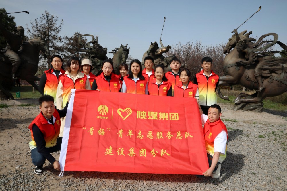 “鋒”華正茂，“路”遇美好