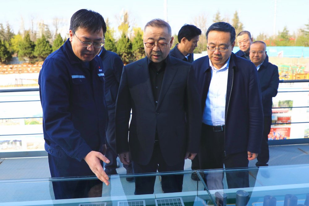陜西省發(fā)展改革委黨組書(shū)記、主任王青峰蒞臨銅創(chuàng)能材項(xiàng)目調(diào)研指導(dǎo)工作