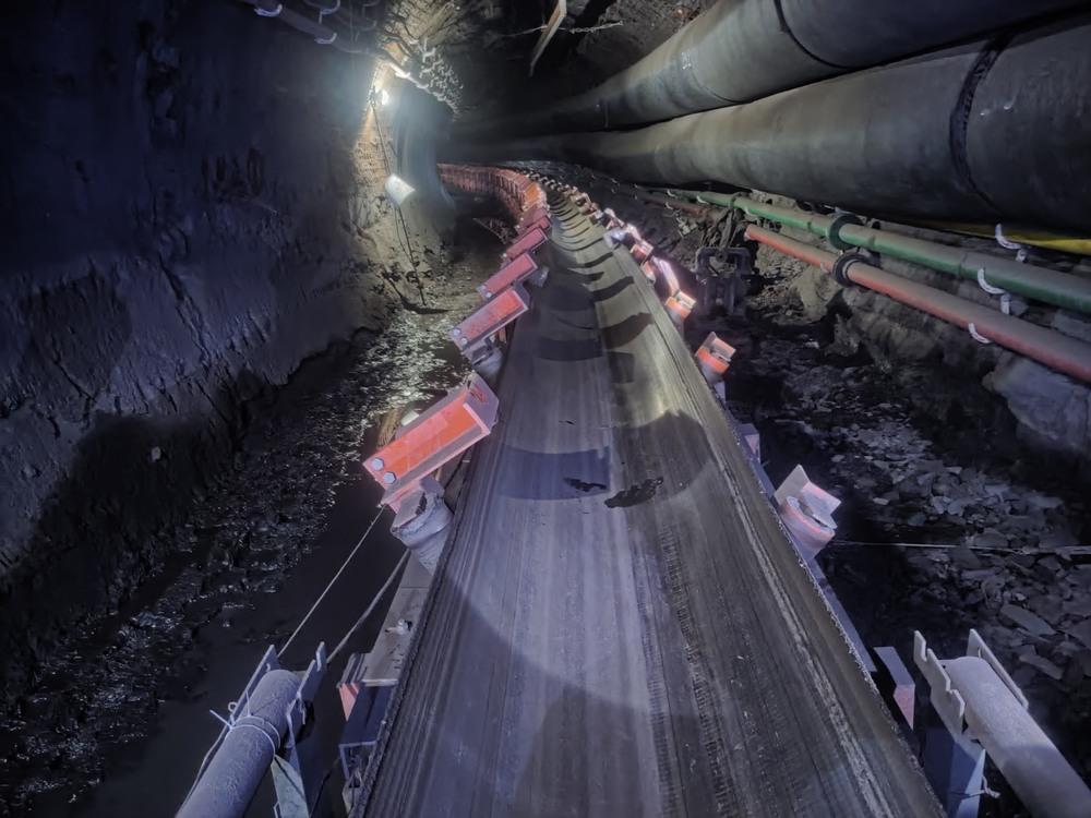 陜煤建設(shè)礦建二公司王峰項目部S1303工作面瓦斯抽采專用巷拐彎段掘進實現(xiàn)施工效能新突破