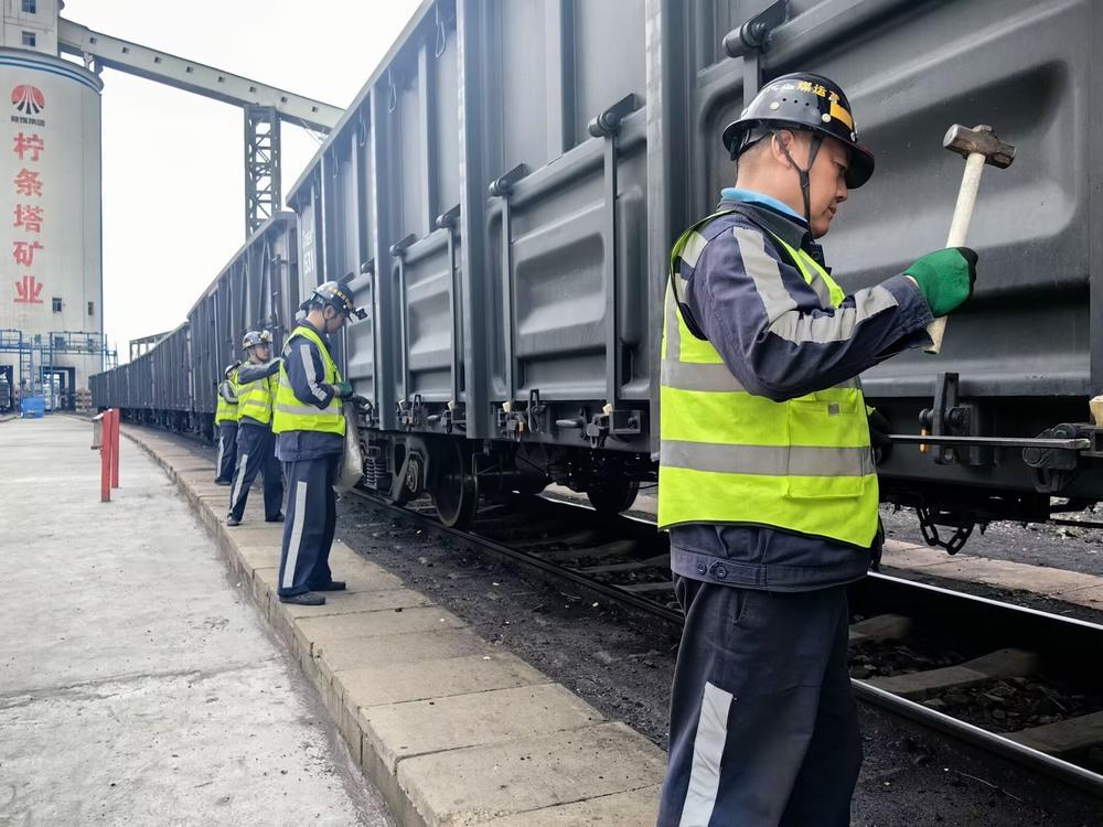 陜煤建設洗選煤運營公司檸條塔運營項目部：春日奮戰(zhàn)守一線  實干保產顯擔當