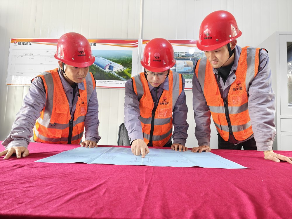 爭(zhēng)分奪秒戰(zhàn)雨季 實(shí)干擔(dān)當(dāng)筑根基