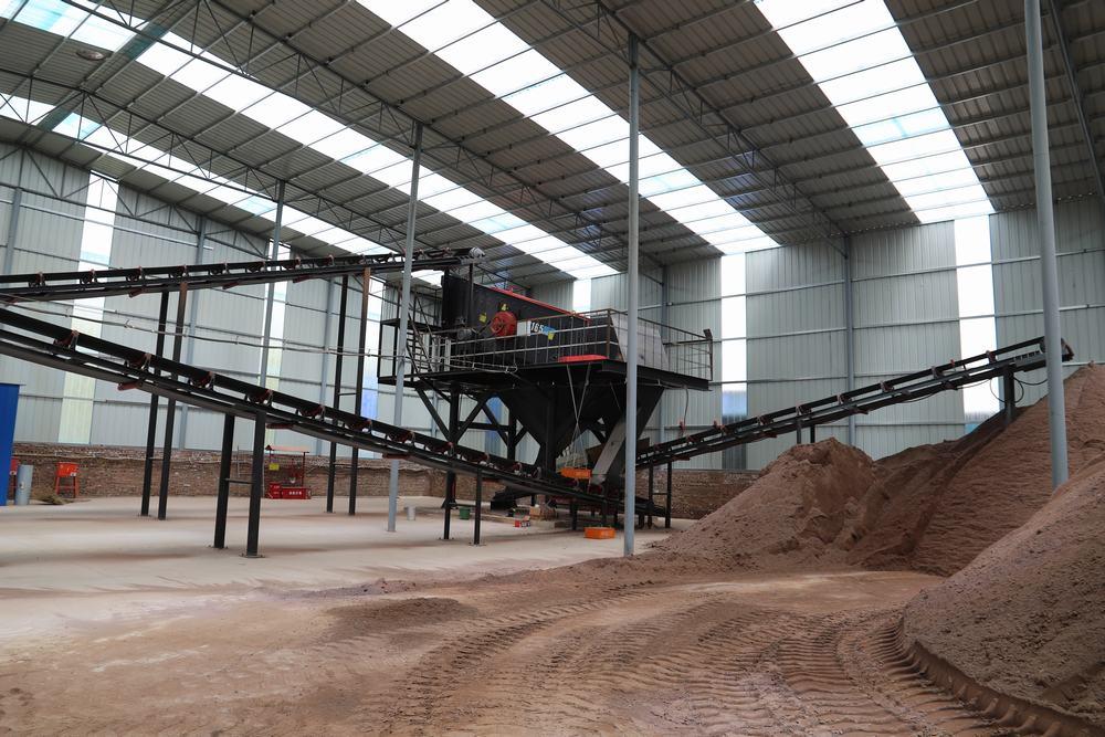 陜煤建設礦建二公司小莊義門進風回風立井煤矸石制砂項目試運轉成功